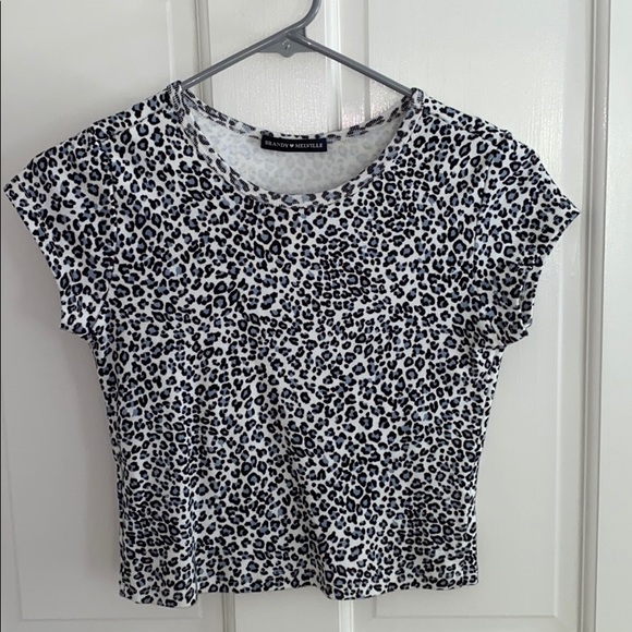 *NEVER WORN* Brandy Melville Leopard Print Tees - Picture 3 of 4